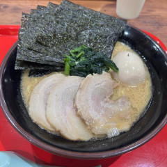 横浜家系ラーメン 鶴乃家 イオンモール広島府中店の画像