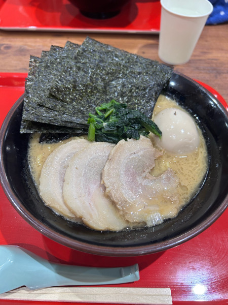 「MAXラーメン」@横浜家系ラーメン 鶴乃家 イオンモール広島府中店の写真