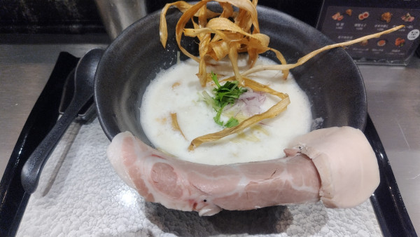 「鶏そば」@鶏soba 座銀 KITTE丸の内店の写真