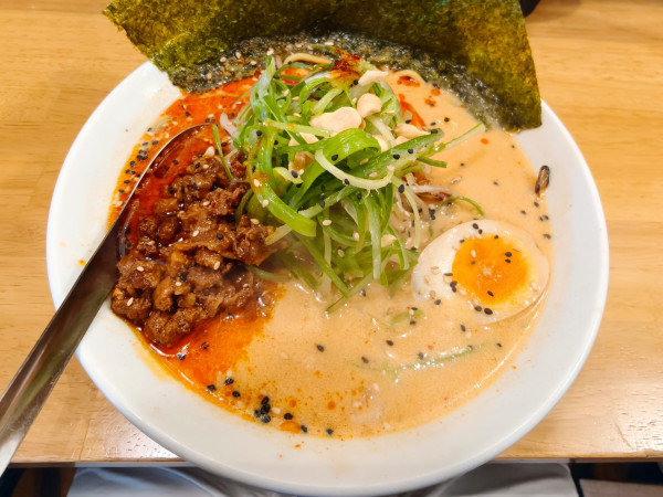 「金ごま担々麺」@ラーメン味来の写真