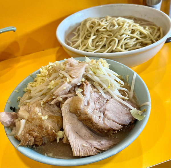 「限定 なみのりつけ麺 熱盛り 麺増し しょうが×2」@ラーメン二郎 八王子野猿街道店2の写真