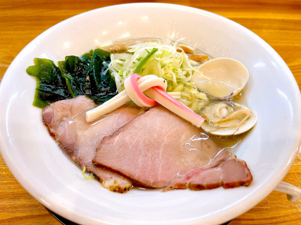 「【限定】鶏と魚介と蛤（1100円）、焼豚（CP）」@麺彩 こはねの写真