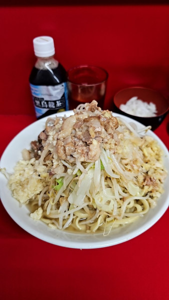 「小ぶた（汁なし）1,000円＋タマネギ100円」@ラーメン二郎 大宮公園駅前店の写真