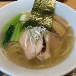本丸塩ラーメン950円