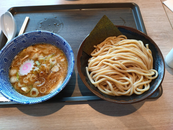 「つけめん950円」@白楽 栗山製麺 三井アウトレットパーク 横浜ベイサイド店の写真