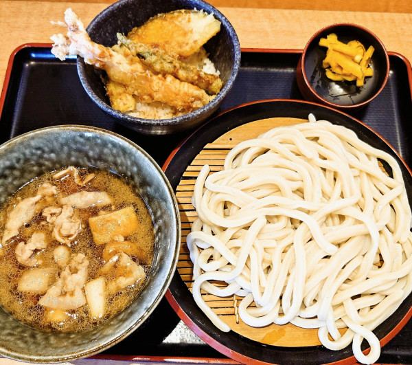 「つけ汁うどん＋ミニ天丼ランチ」@久兵衛屋 大宮みくら店の写真