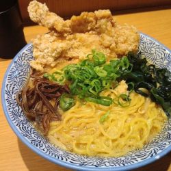 鶏ザンギのせ札幌味噌ラーメン