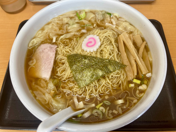 「ワンタン麺 TPワンタントリプル」@らーめん どんぐりの写真