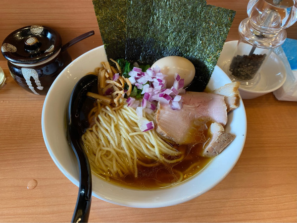 「得醤油らぁめん1,000円+大盛100円」@らぁめん一雫の写真