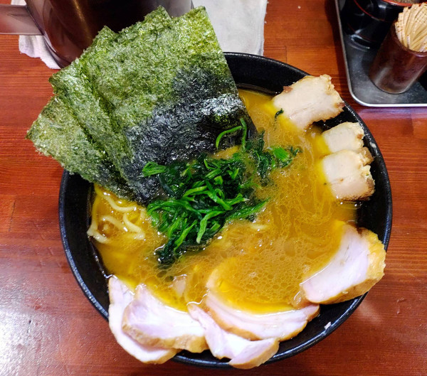 「チャーシューメン バラチャーシュー3枚」@横浜家系らーめん 天王家 寒川総本店の写真