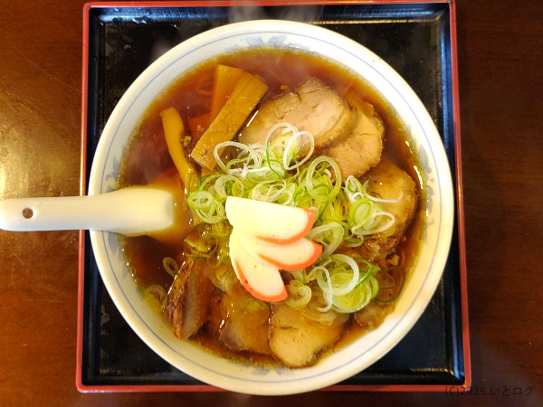 「チャーシュー麺 (+ネギ増し)」@中華そば 大石家 諏訪店の写真