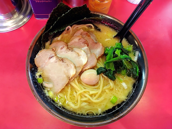 「醤油 チャーシューメン 並」@らっち家 下川井店の写真