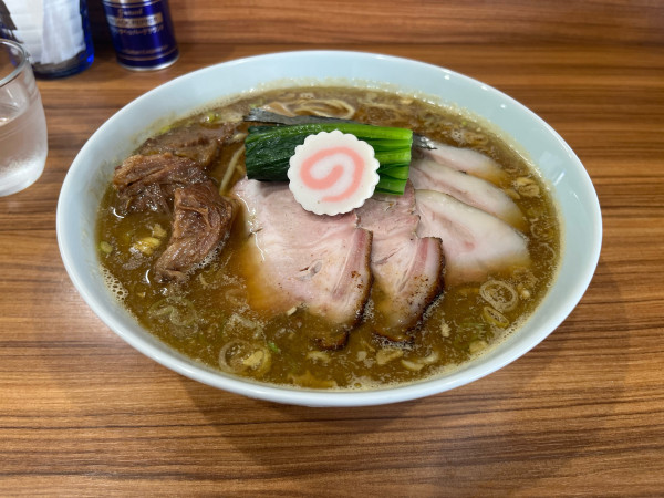 「煮干し醤油チャーシュー　大盛り」@中華そば 西川の写真