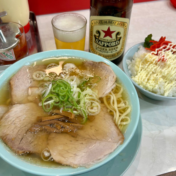 「中華そば＋無料めし＋瓶ビール」@なぎちゃんラーメン 大森駅前店の写真