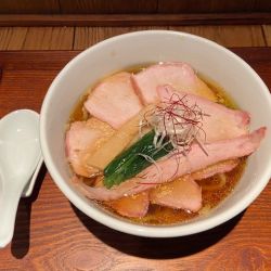 四川担々麺 赤い鯨 - 赤坂 | ラーメンデータベース