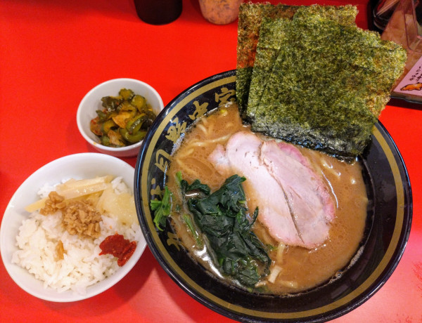 「ラーメン￥900＋ライスセット￥200＝￥1100」@横濱家系ラーメン 九代目野中家の写真