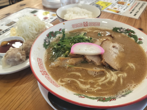 「和歌山中華そば A)シュウマイ+ごはんセット」@天鳳 新橋店の写真
