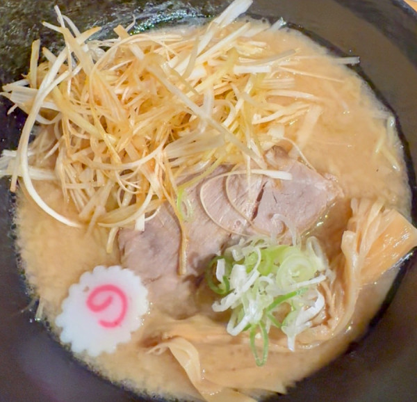 「ネギ背脂らーめん 1,150円」@麺屋 継の写真