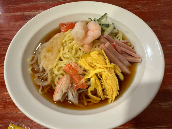 「冷やし中華（並盛）980円」@中国本場的料理 華龍飯店 高崎モントレー店の写真