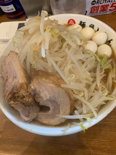 「ラーメン(ﾆﾝﾆｸ)うずら玉ねぎ」@麺屋しをんの写真