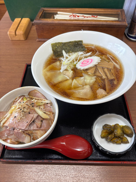 「ワンタンメン　醤油　ミニチャーシュー丼セット」@らぁめん 和の写真