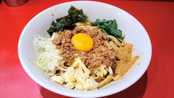 「台湾まぜそば並(ニンニク・ホアジャオ)＋チーズ」@ラーメン つづき 町田店の写真