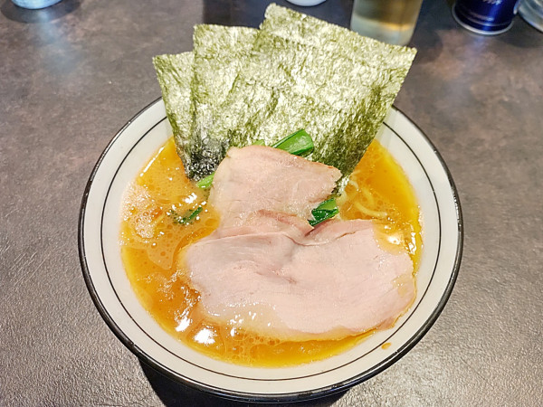 「ラーメン モモチャーシュー1枚増」@らーめん飛粋の写真