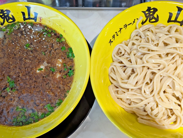 「スタミナつけめん＋うずら」@スタミナラーメン 鬼山 渋谷店の写真