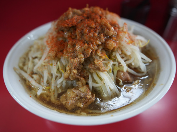 「中＋アブラだが、サービスで大に変更」@ラーメン二郎 柏店の写真