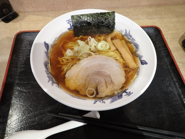 「中華そば(850円)」@豚骨一燈 イトーヨーカドー船橋店の写真