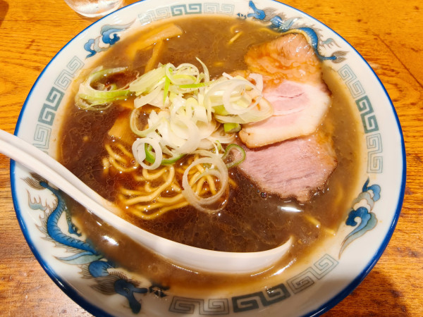 「旭川ラーメン正油・熟成アブラ」@渡なべの写真