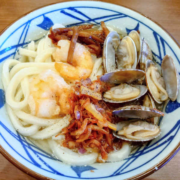 「海鮮旨塩うどん」@丸亀製麺 品川店の写真