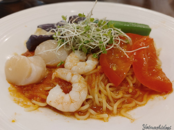 「海鮮のトマト冷し麺（989円）」@バーミヤン 熊谷太井店の写真