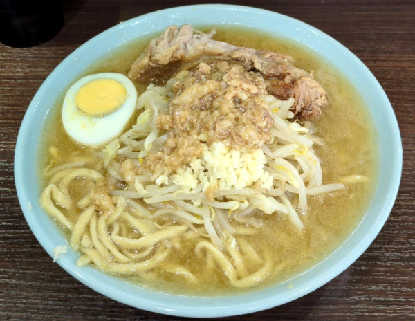 「ラーメン少な目」@ラーメン富士丸  西早稲田店の写真