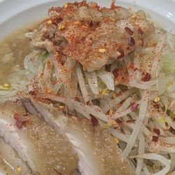 ラーメン小（ヤサイマシ アブラマシマシ）
