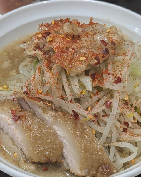 「ラーメン小（ヤサイマシ アブラマシマシ）」@ブタMENの写真