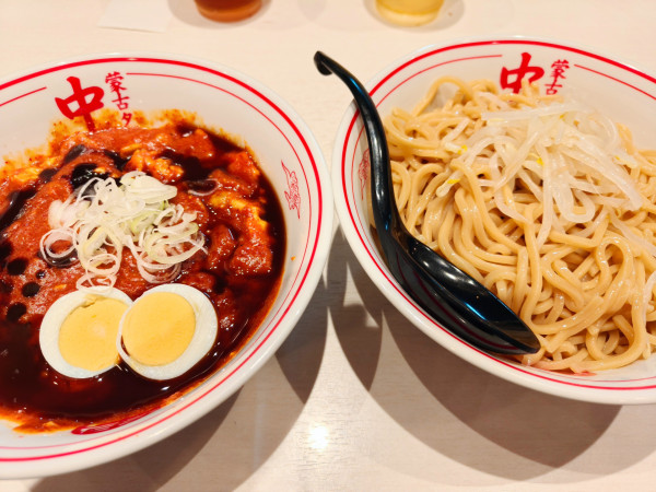 「つけ樺太ブラック太麺バージョン」@蒙古タンメン 中本 高田馬場店の写真