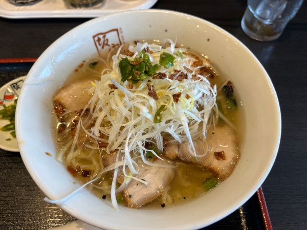 「青唐ねぎ塩ラーメン5辛　1060円」@喜多方ラーメン坂内 南流山店の写真