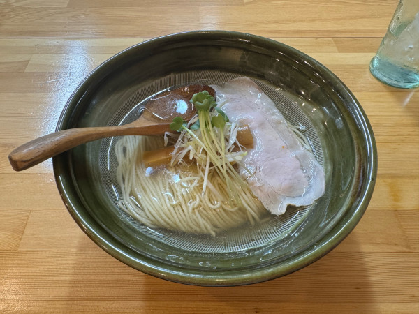 「塩煮干しそば」@中華そば 華塩の写真