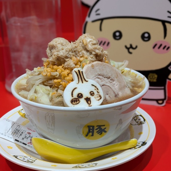 「ラーメン豚 大」@ちいかわラーメン 豚 池袋パルコの写真