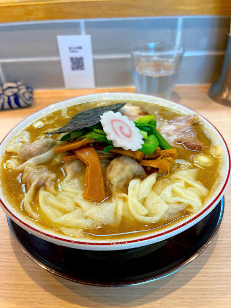「塩ワンタン麺」@桜上水 船越の写真