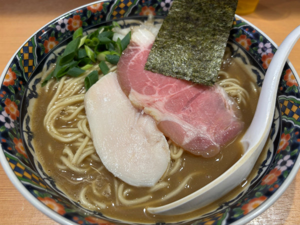 「特製濃厚煮干蕎麦」@北千住煮干中華蕎麦 かれんの写真