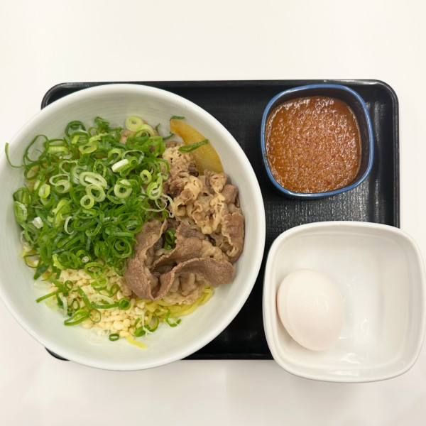 「牛玉スタミナまぜそば」@吉野家 笹塚京王クラウン街店の写真