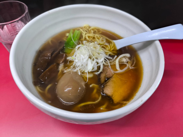 「玉子ラーメン＋ねぎ肉ごはん」@麺 えどやの写真