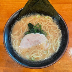 横浜家系ラーメン だるま家3 逗子店の画像