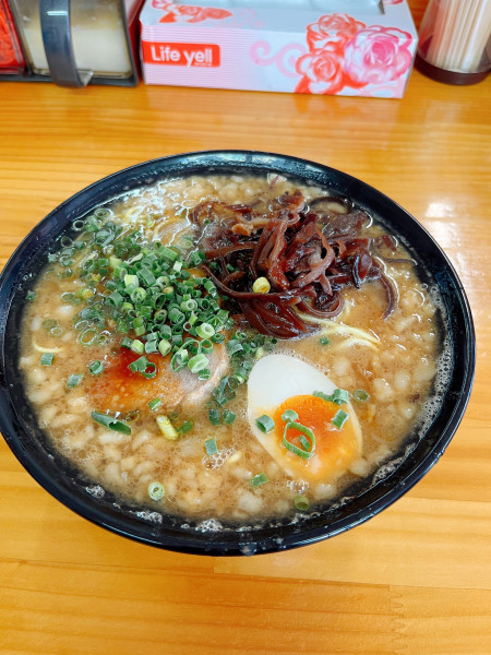 「豚骨ラーメンこってり」@豚骨ラーメン 新井商店の写真
