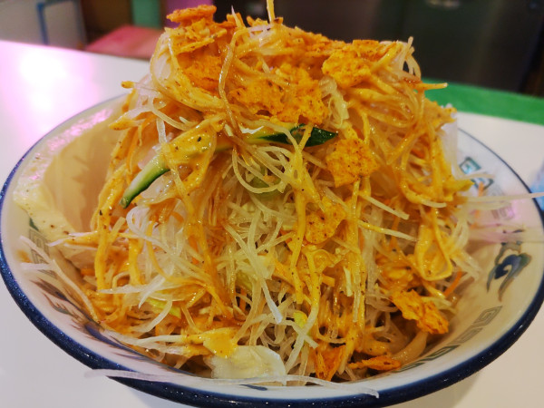 「冷やし中華（Ｓ）980円 ＣＯＢサラダバージョン」@ラーメンボーイズの写真