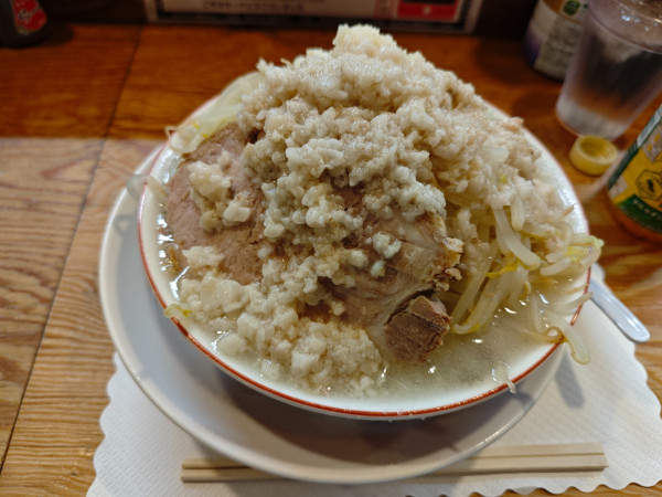 「豚ざむらい 塩 200g 全マシ」@替玉無双 豚ざむらいの写真