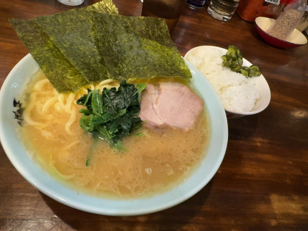 「ラーメン+ライス」@洞くつ家の写真