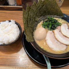 横浜家系ラーメン 壱角家 築地店の画像